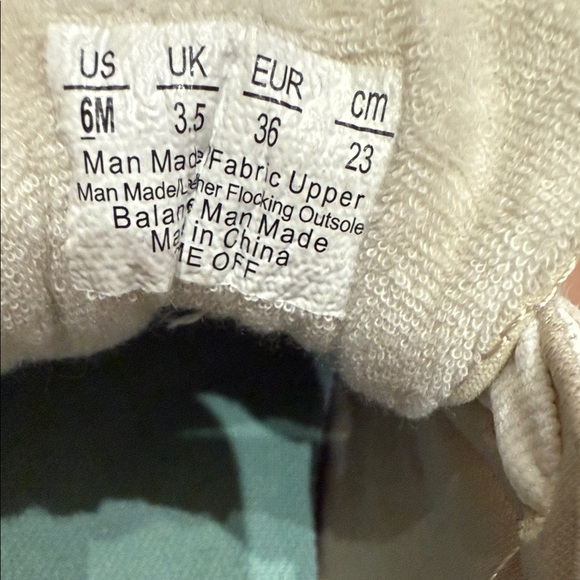 Dr. Scholl's “Women’s Time off” White Sneakers - Picture 9 of 10